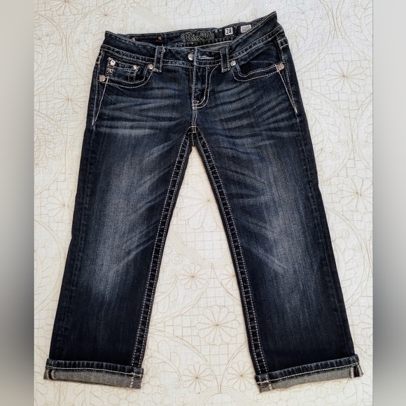 Miss Me cuffed capris size 28 - Picture 3 of 5